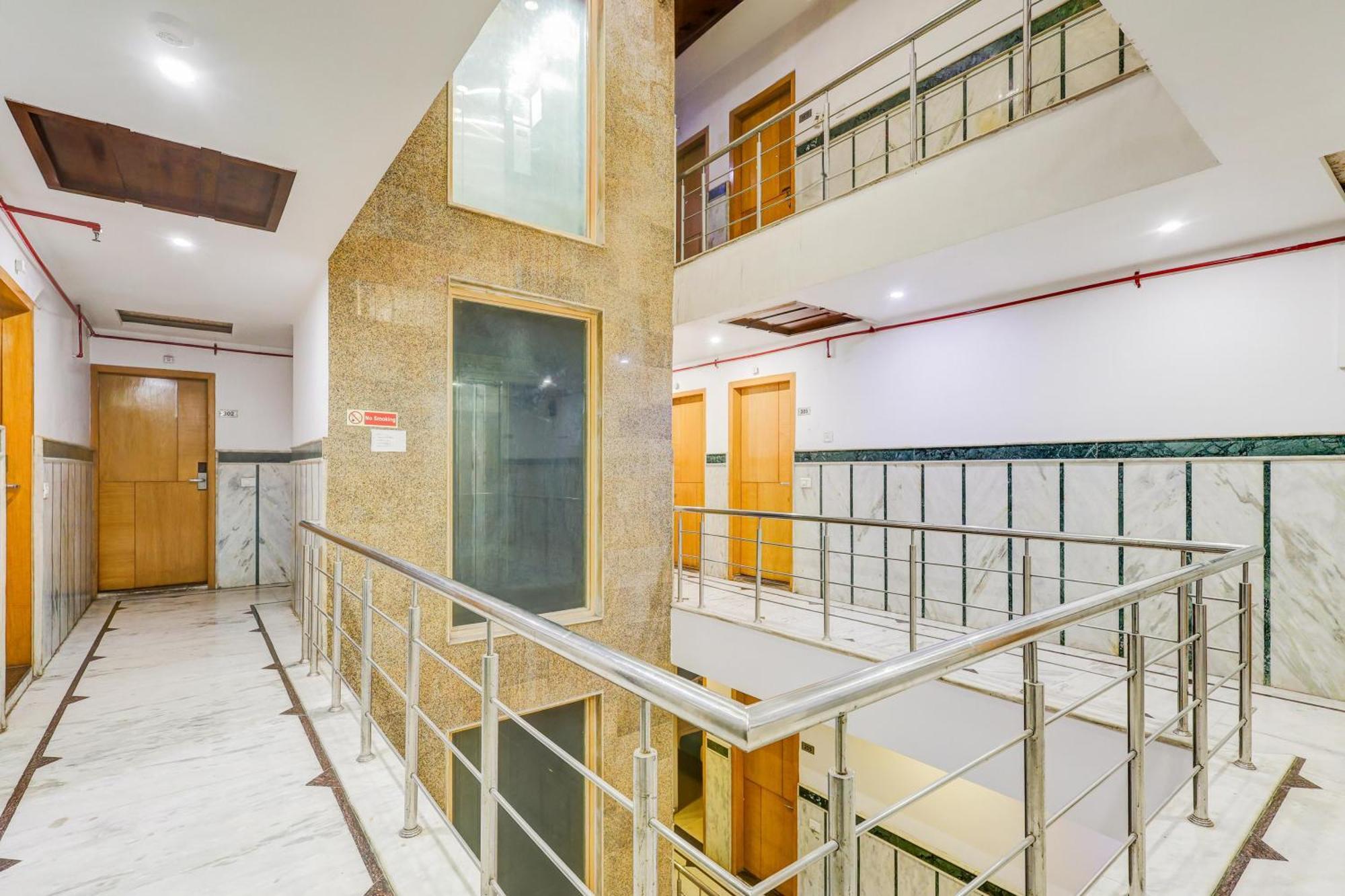 Super Townhouse Arakashan Road Paharganj Formerly Mohan International Νέο Δελχί Εξωτερικό φωτογραφία