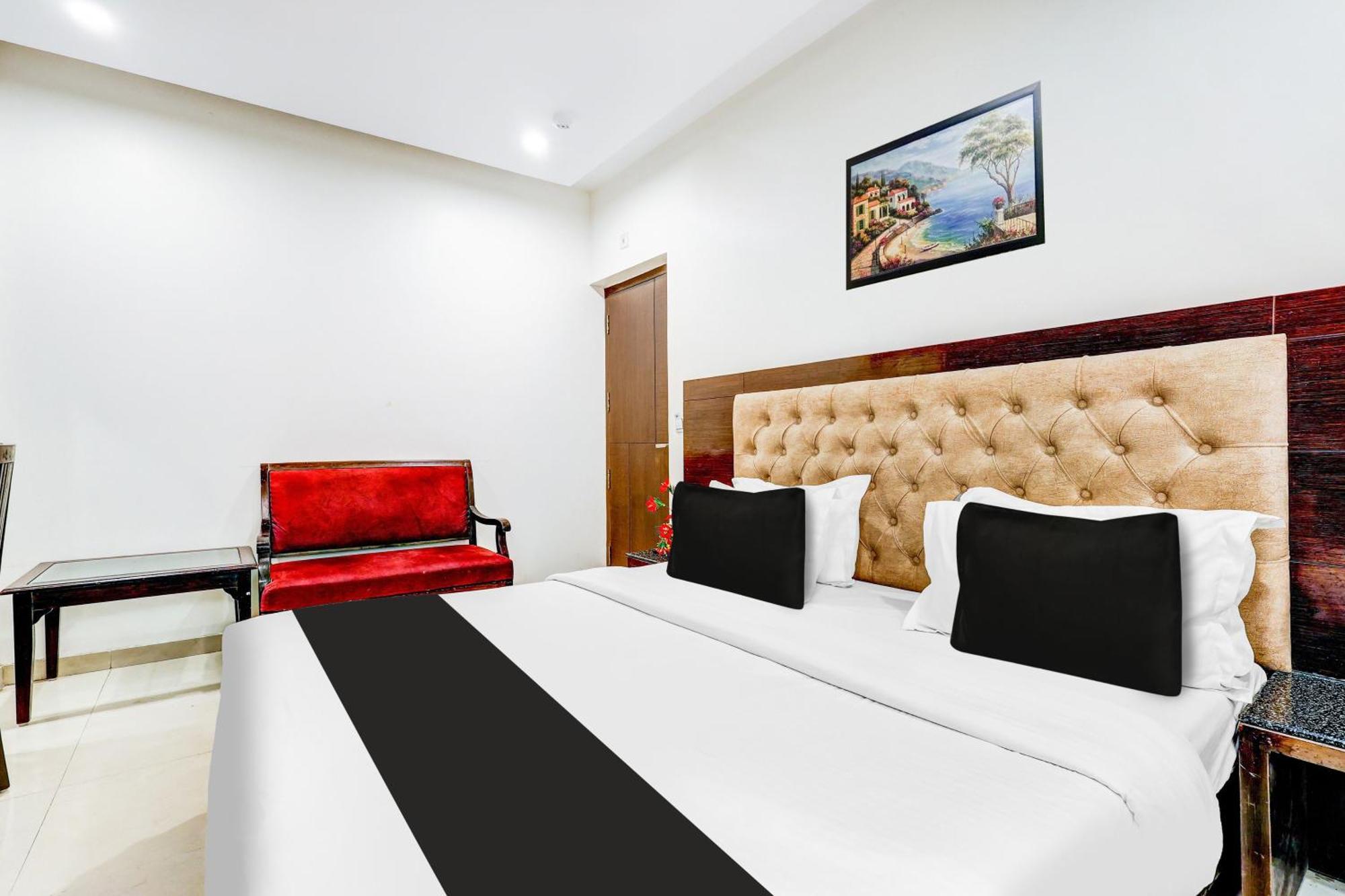 Super Townhouse Arakashan Road Paharganj Formerly Mohan International Νέο Δελχί Εξωτερικό φωτογραφία