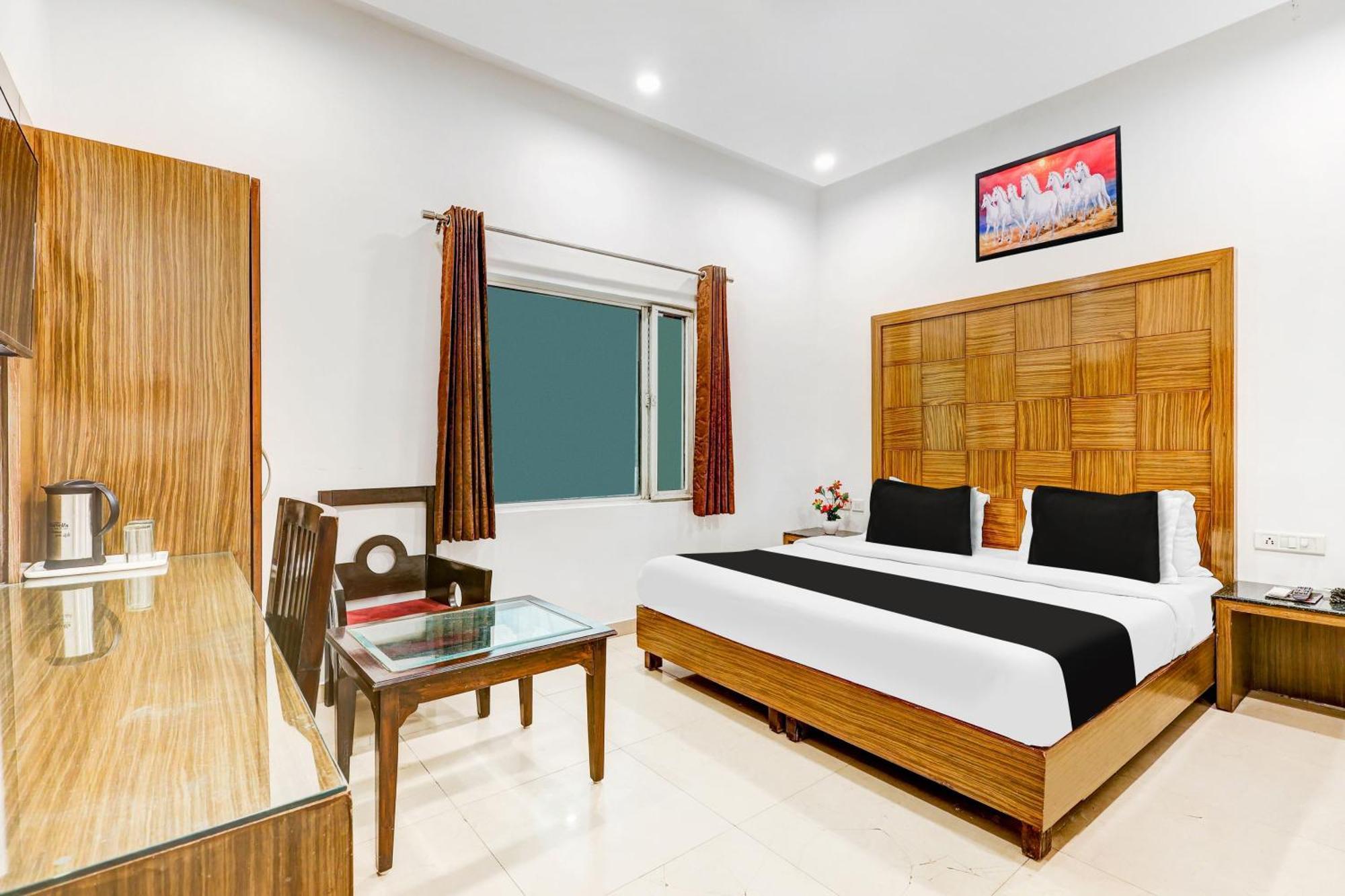 Super Townhouse Arakashan Road Paharganj Formerly Mohan International Νέο Δελχί Εξωτερικό φωτογραφία